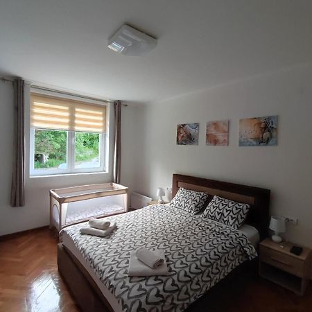 Apartman Nira Višegrad Eksteriør billede