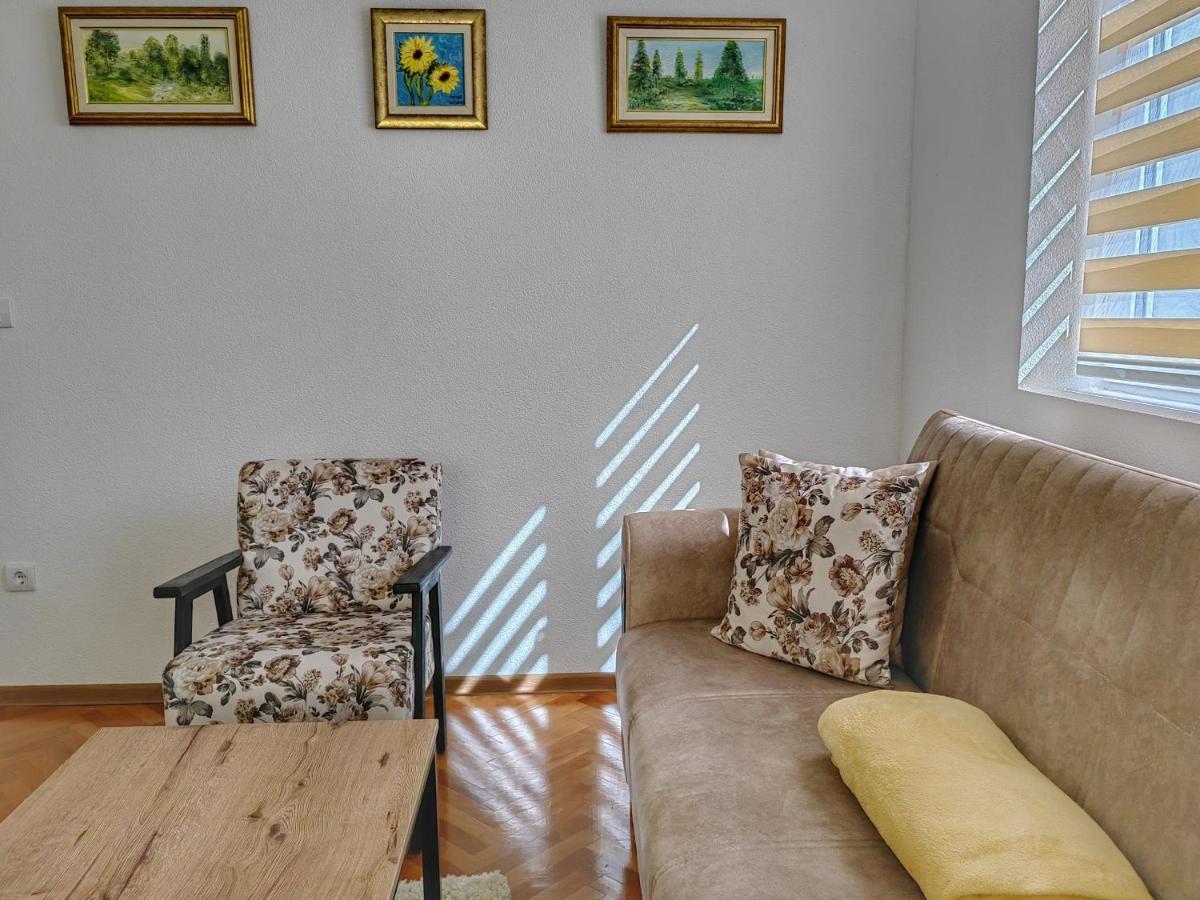 Apartman Nira Višegrad Eksteriør billede