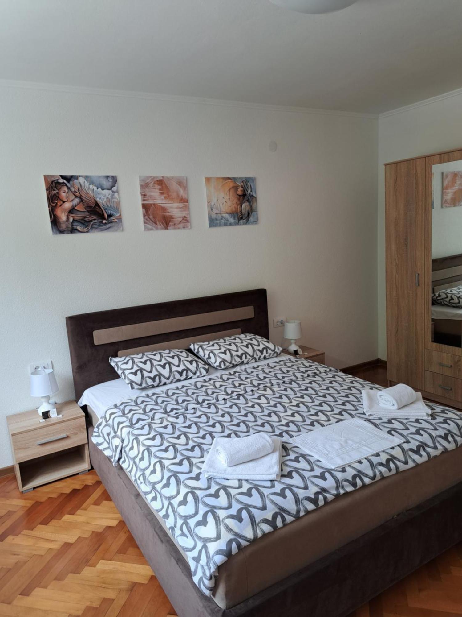 Apartman Nira Višegrad Eksteriør billede